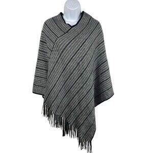 Eyefull Black Gray Striped Houndstooth Pullover Knit Tassled Cape Poncho NWT S/M